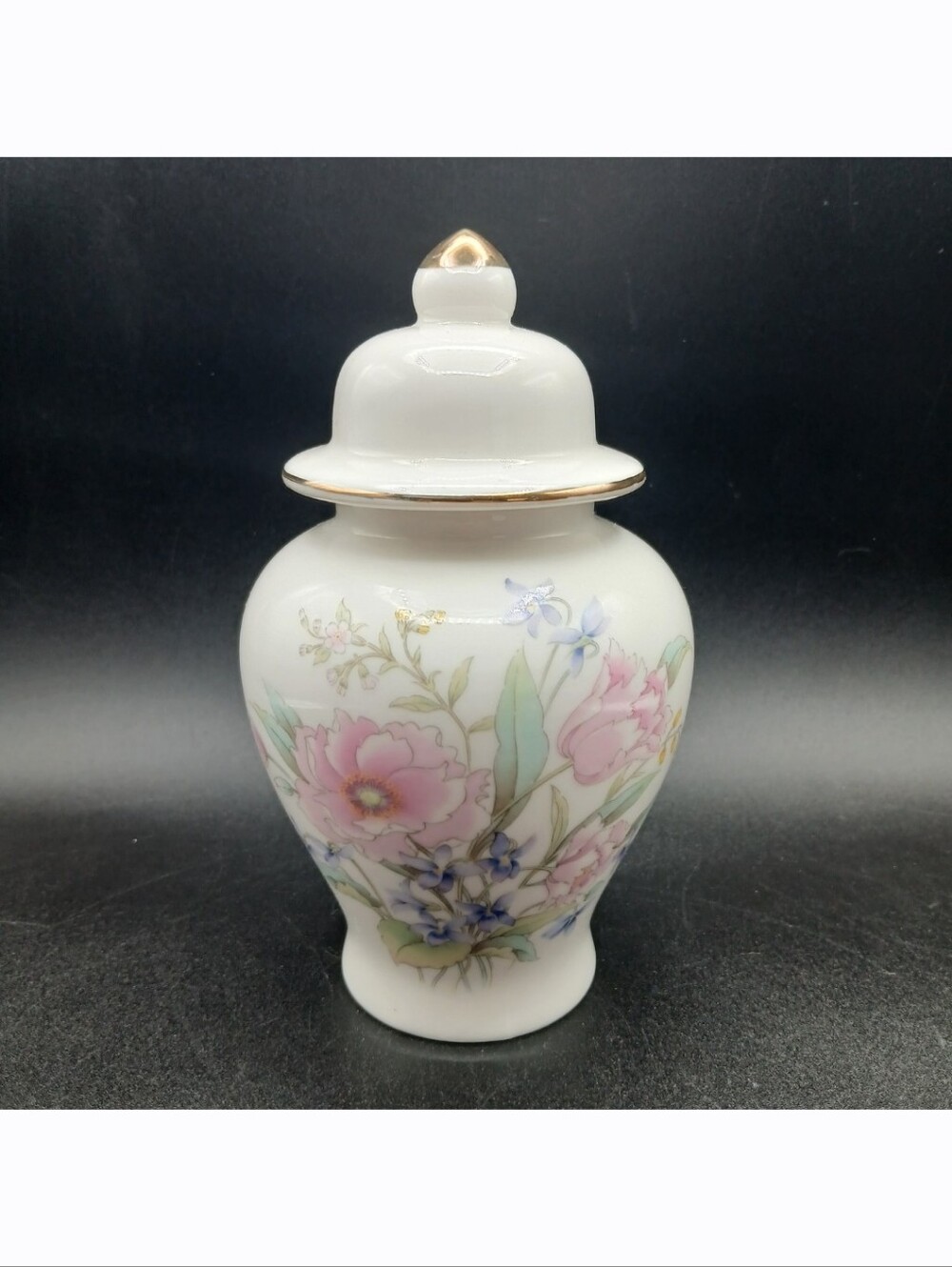 Vintage 6" Ginger Jar Flower Floral Lid Gold Trim Fine China Made In Japan
